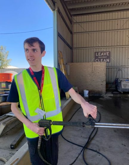 Ben, Volunteer(1)